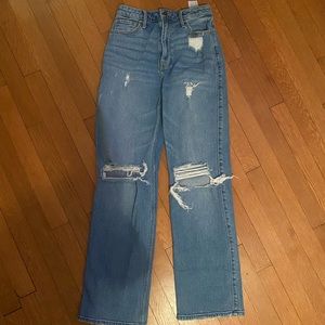 Hollister Ultra High Rise Dad Jeans